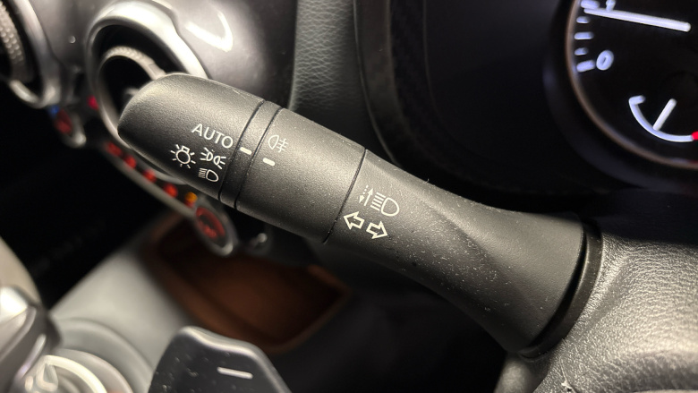 Nissan Juke 1.0 DiG-T 114 N-Connecta 5dr DCT Petrol Hatchback